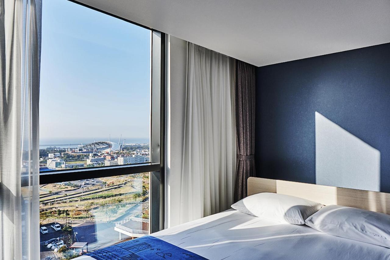 Jeju Pureun Hotel Сеогвипо Екстериор снимка