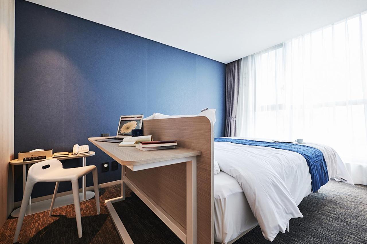 Jeju Pureun Hotel Сеогвипо Екстериор снимка