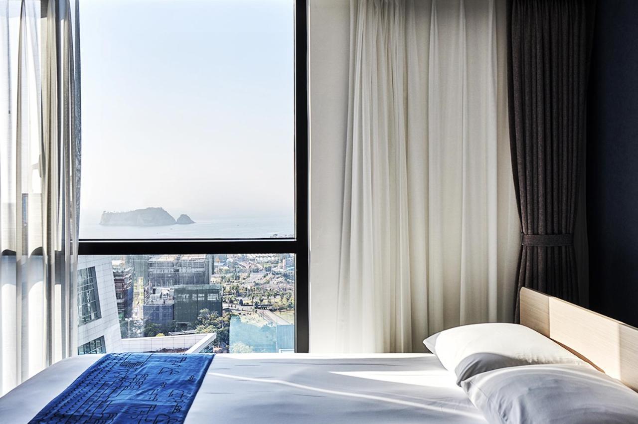 Jeju Pureun Hotel Сеогвипо Екстериор снимка