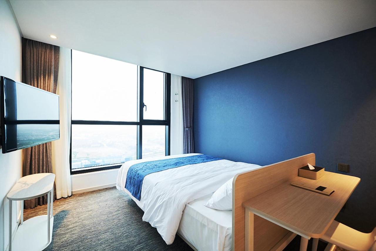 Jeju Pureun Hotel Сеогвипо Екстериор снимка